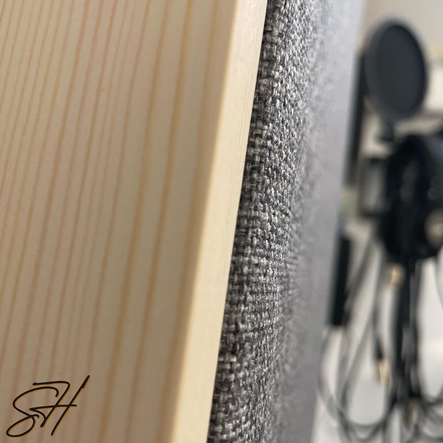 Sound Absorber acoustic wall panel wooden frame "S1 Wood" 1020x520x60mm