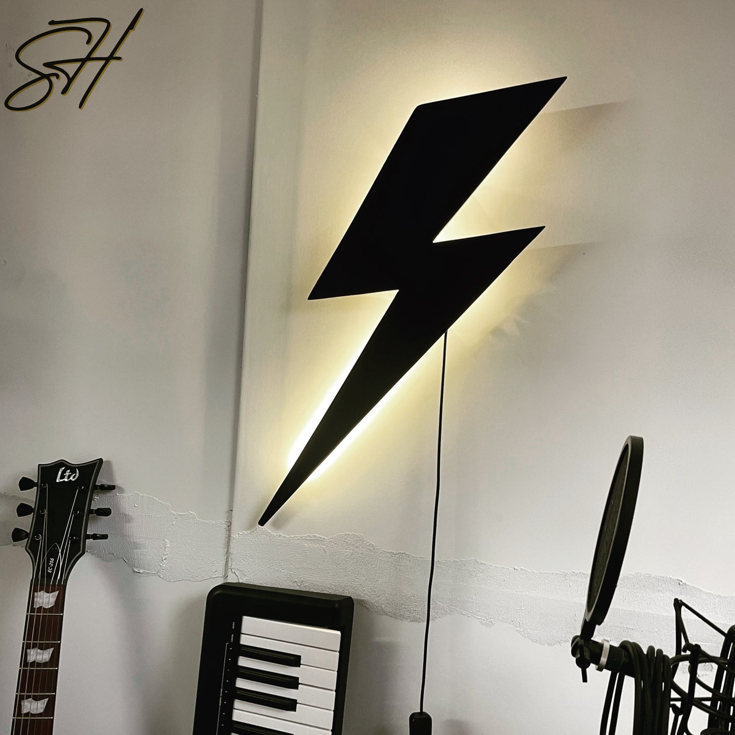 Handmade Lightning Black LED wall light